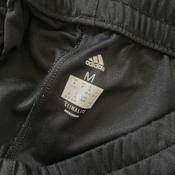 Black adidas track pants size M - Picture 2 of 3